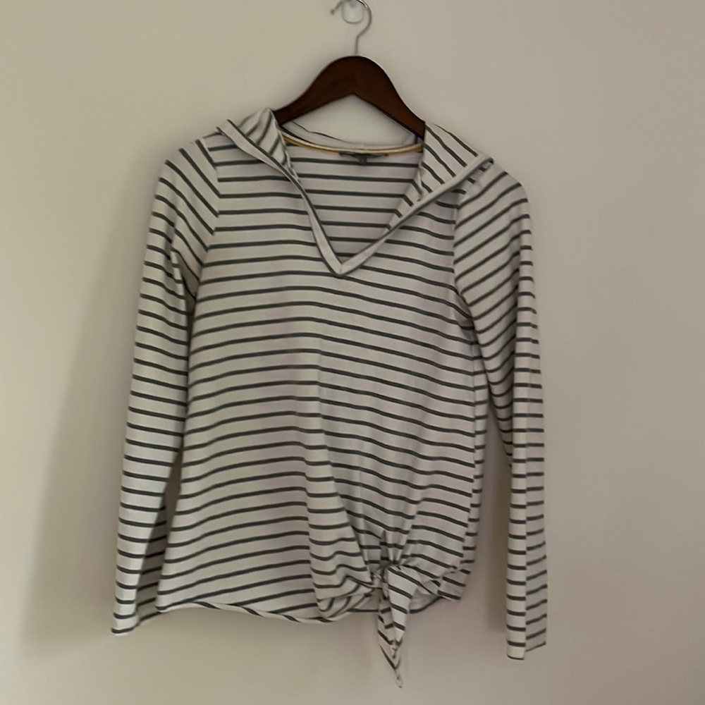 Women’s Mia and Tess White and Gray Striped Hoodie Size S